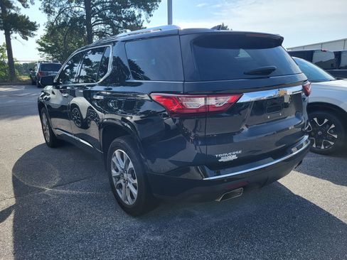 Used 2020 Chevrolet Traverse Premier FWD image 6