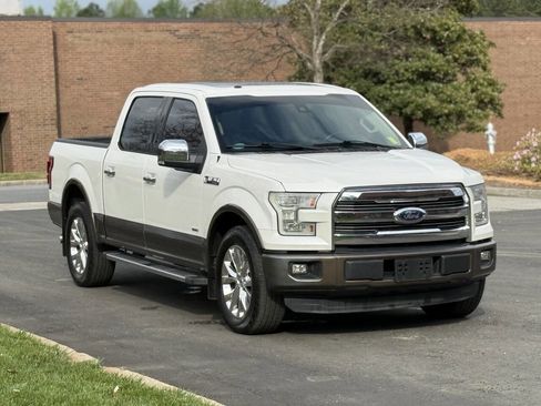 Used 2015 Ford F150 Lariat w/ Equipment Group 502A Luxury image 3