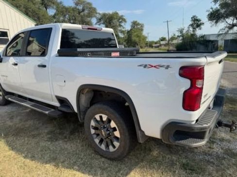 Used 2024 Chevrolet Silverado 2500 Custom w/ Custom Value Package AWD/4WD image 5