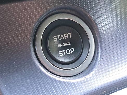 Used 2019 Jaguar F-TYPE Coupe image 7