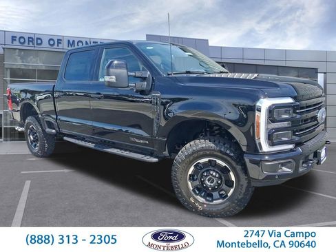 New 2026 Ford F250 Platinum w/ Tremor Off-Road Package AWD/4WD image 9