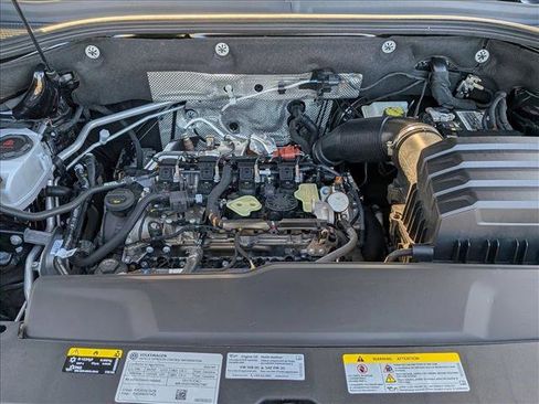 Used 2024 Volkswagen Atlas Cross Sport SEL Premium R-Line image 26