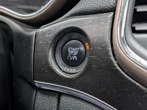 Used 2016 Jeep Grand Cherokee Limited w/ Trailer Tow Group IV image 30