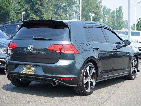 Used 2017 Volkswagen GTI SE FWD image 6