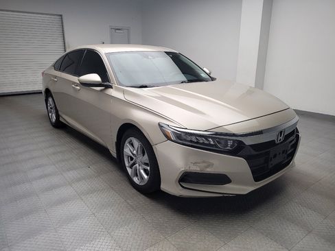 Used 2018 Honda Accord LX image 13