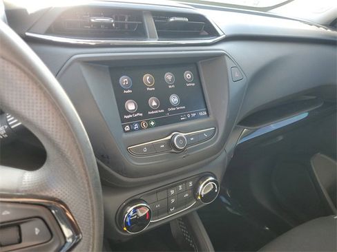 Used 2021 Chevrolet TrailBlazer LS image 26