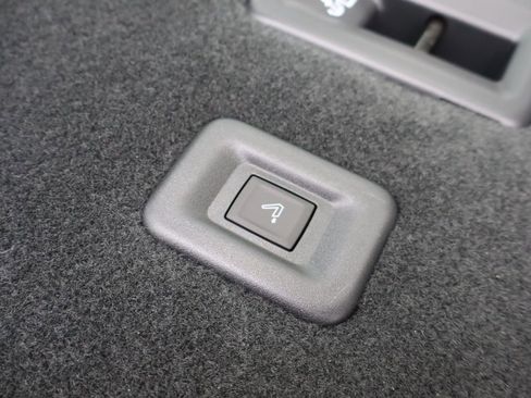 New 2026 Chevrolet Traverse RS image 48