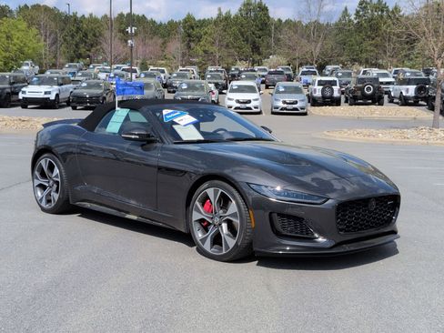 Used 2024 Jaguar F-TYPE R-Dynamic image 2