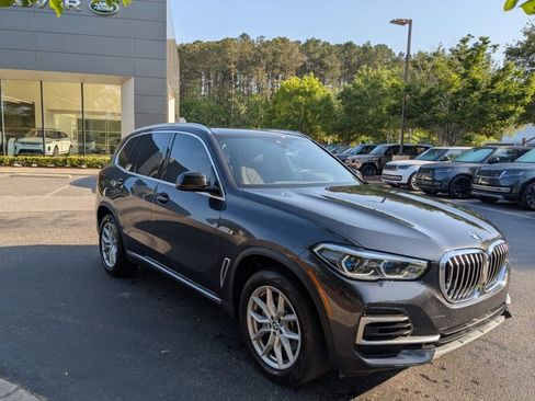 Used 2023 BMW X5 sDrive40i w/ Executive Package image 3