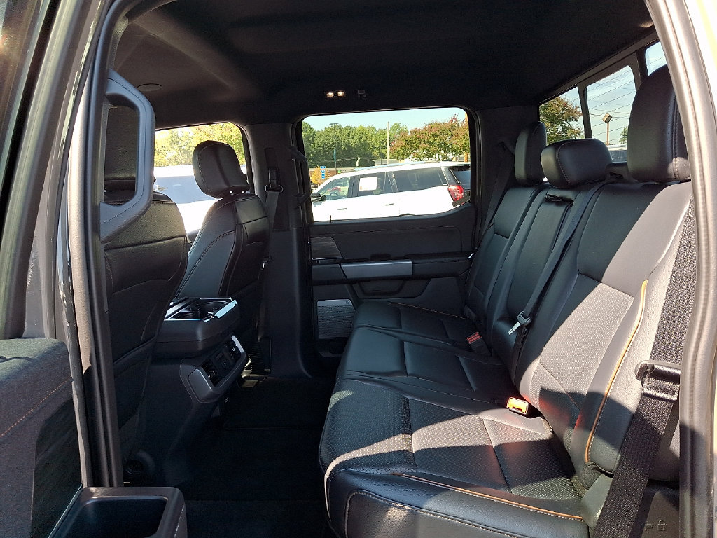 Used 2025 Ford F150 Lariat w/ Equipment Group 502A High AWD/4WD image 10