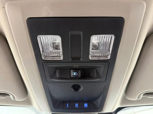Used 2017 RAM 1500 Laramie w/ Convenience Group AWD/4WD image 26