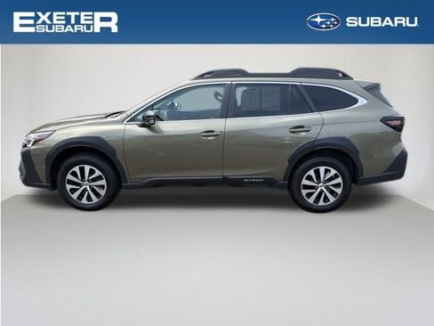 Used 2024 Subaru Outback Premium AWD/4WD image 2