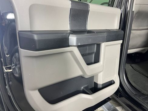 Used 2016 Ford F150 XLT w/ Equipment Group 301A Mid image 12