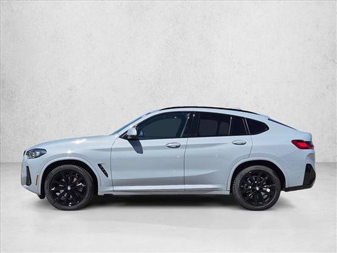 Used 2024 BMW X4 xDrive30i AWD/4WD image 9