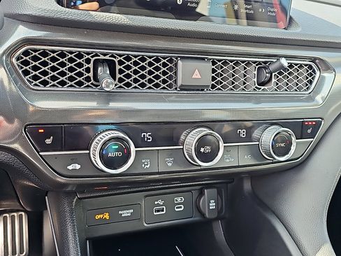 Used 2023 Acura Integra A-Spec image 17