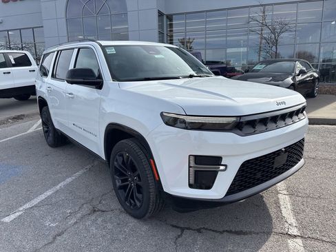 New 2026 Jeep Grand Wagoneer Summit image 7