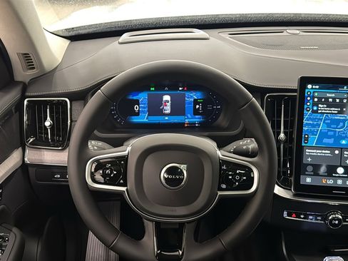 New 2026 Volvo XC90 T8 Ultra w/ Protection Package Premier AWD/4WD image 12
