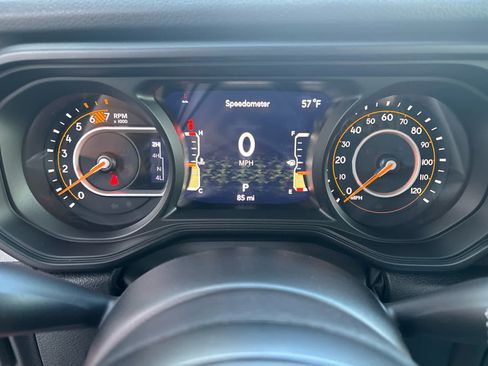 Used 2024 Jeep Wrangler Sport S image 11