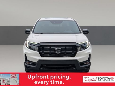 Used 2025 Honda Ridgeline Black Edition image 3