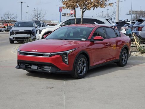 New 2026 Kia K4 FWD image 2
