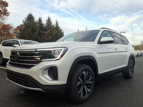 New 2026 Volkswagen Atlas SE image 2