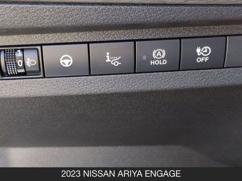 Used 2023 Nissan Ariya AWD image 21