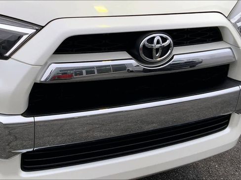 Used 2016 Toyota 4Runner Limited image 28