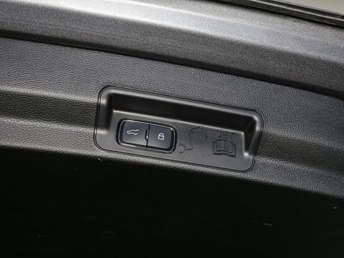Used 2023 Ford Explorer XLT w/ Equipment Group 202A AWD/4WD image 12