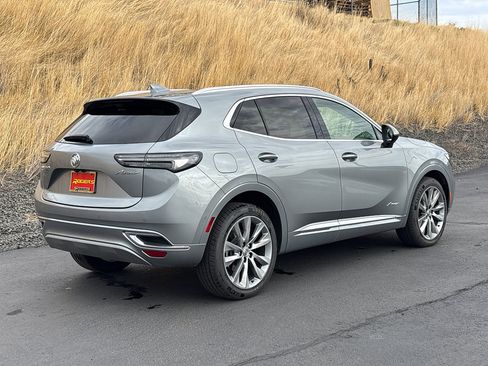 Used 2023 Buick Envision Avenir image 3