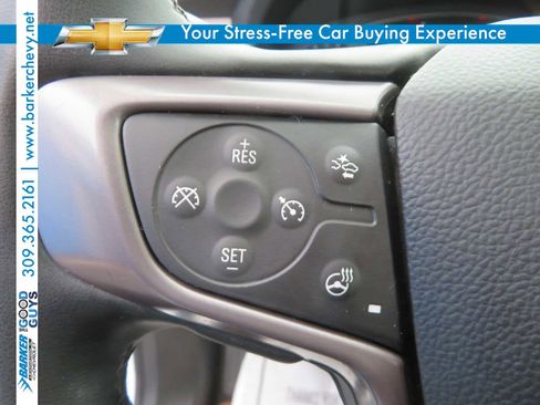 Used 2023 GMC Acadia AT4 w/ Preferred Package image 18