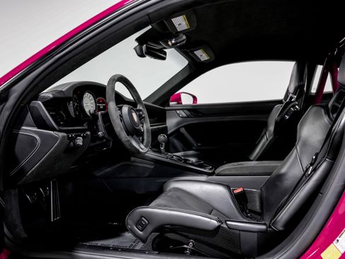 Used 2022 Porsche 911 GT3 image 25