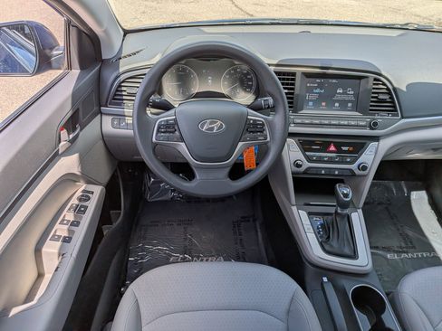 Used 2018 Hyundai Elantra SEL FWD image 16