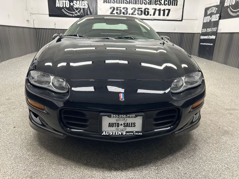 Used 2002 Chevrolet Camaro Z28 w/ Sport Appearance Pkg RWD image 2