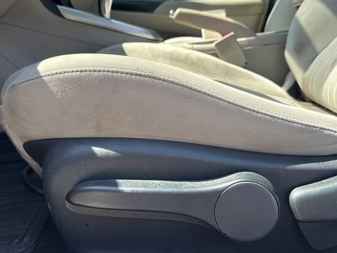 Used 2016 Nissan Sentra SV w/ Style Package FWD image 14