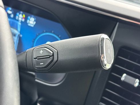 Used 2024 Ford F350 Lariat image 21