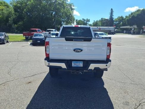 Used 2017 Ford F350 XLT w/ XLT Premium Package AWD/4WD image 4