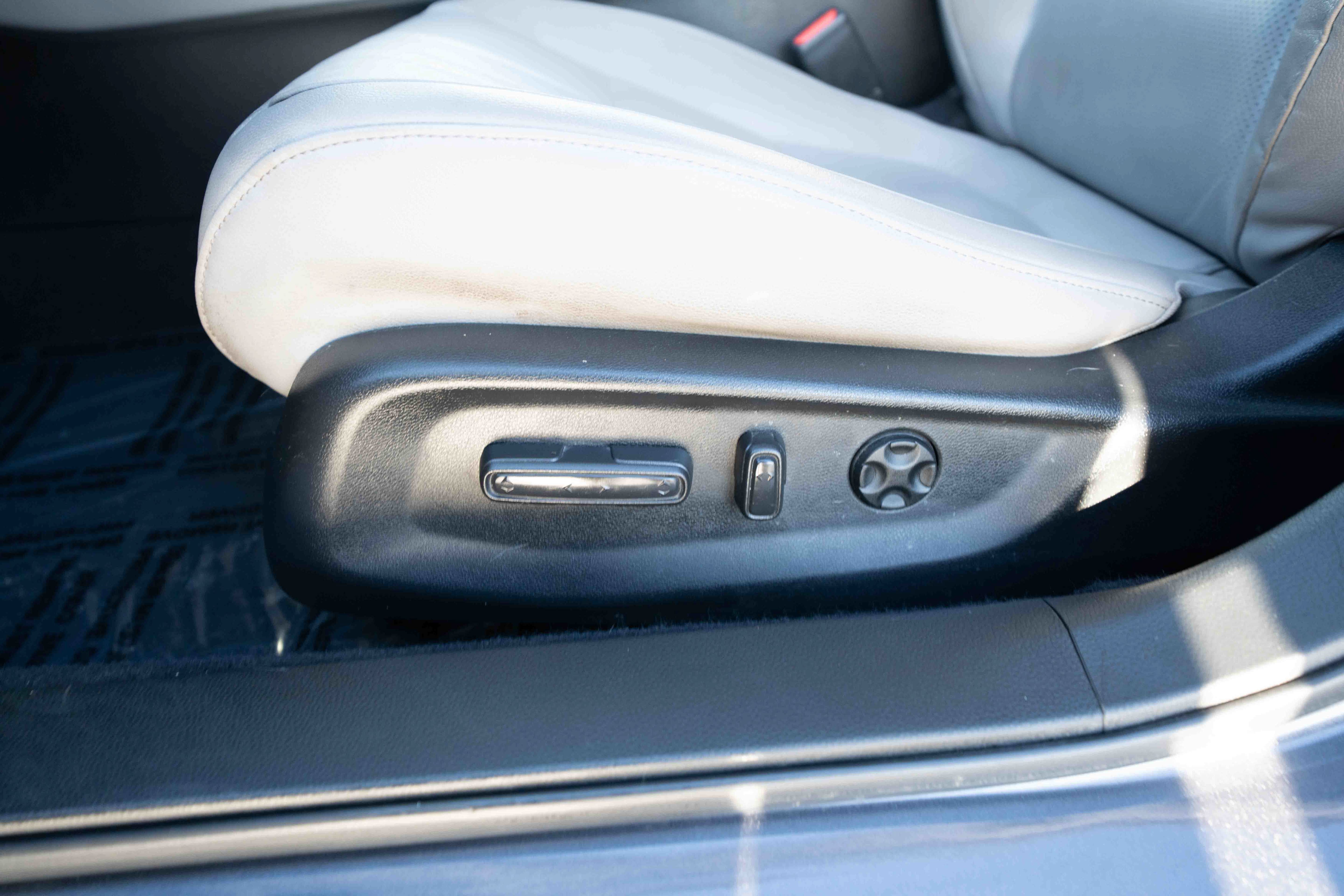 Used 2018 Honda Accord EX-L image 12