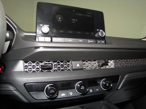 Certified 2025 Honda Accord LX image 7