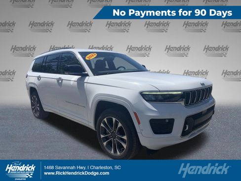 Used 2023 Jeep Grand Cherokee L Overland RWD image 1