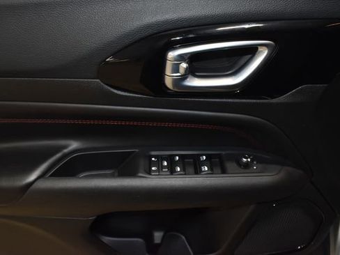 Certified 2025 Jeep Compass Trailhawk image 27