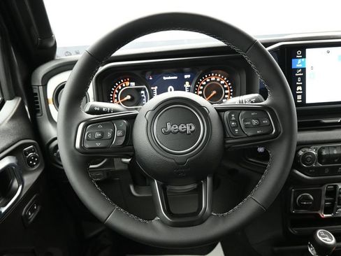New 2026 Jeep Gladiator Sport AWD/4WD image 14