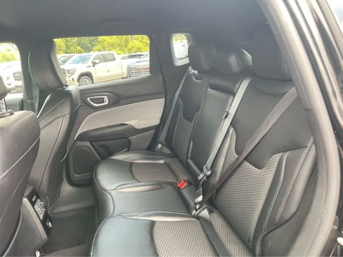 Used 2024 Jeep Compass Latitude AWD/4WD image 21