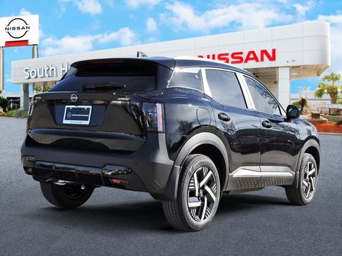 New 2026 Nissan Kicks SV w/ SV Premium Package image 4