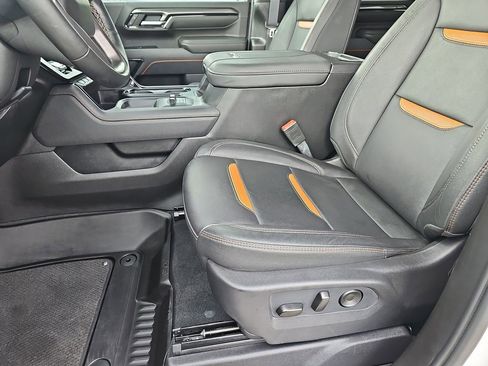 Certified 2026 GMC Sierra 2500 AT4 AWD/4WD image 18