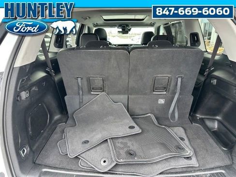 Used 2023 Jeep Grand Cherokee L Limited w/ Luxury Tech Group II AWD/4WD image 9