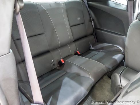Used 2015 Chevrolet Camaro LT RWD image 26