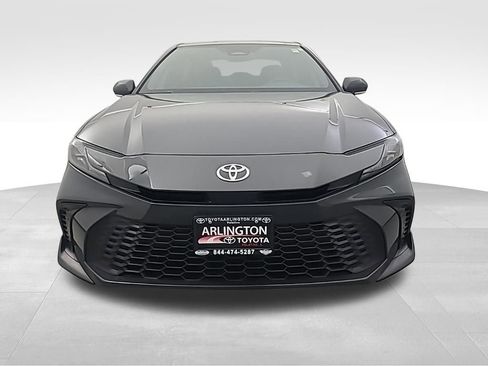 Used 2025 Toyota Camry SE w/ Multimedia Upgrade Package image 10