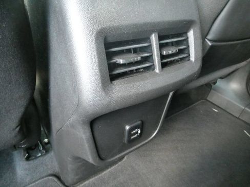 Used 2018 GMC Terrain SLE FWD image 19