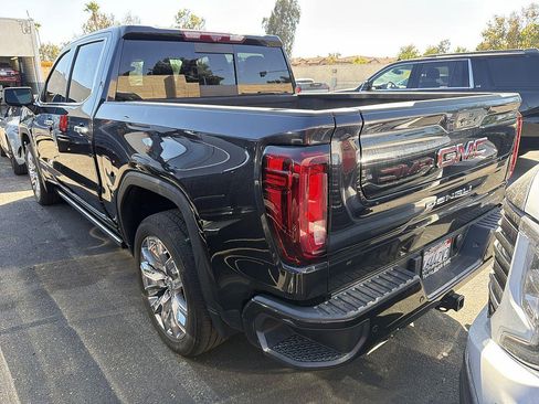 Used 2023 GMC Sierra 1500 Denali w/ Denali Reserve Package AWD/4WD image 3