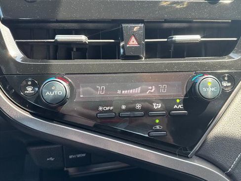 Used 2024 Toyota Camry SE FWD image 18